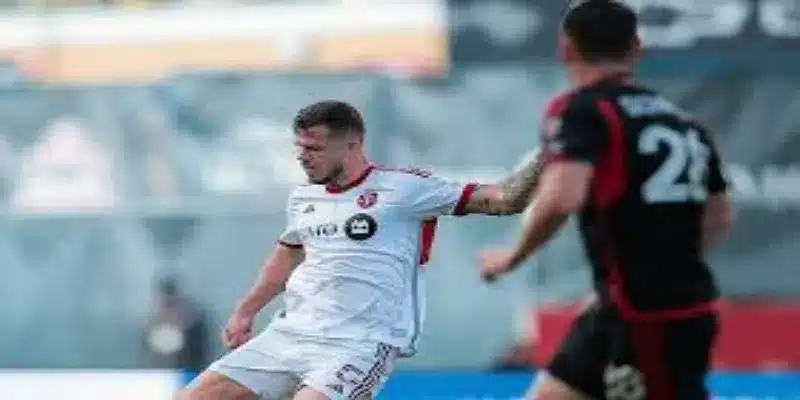 适应美国文化与继续追逐的足球梦想-华体会