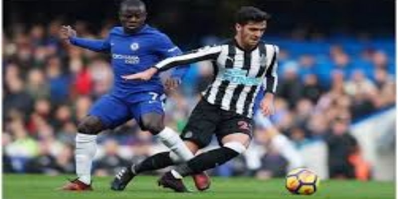 战术对决解析：攻防转换与关键点-华体会